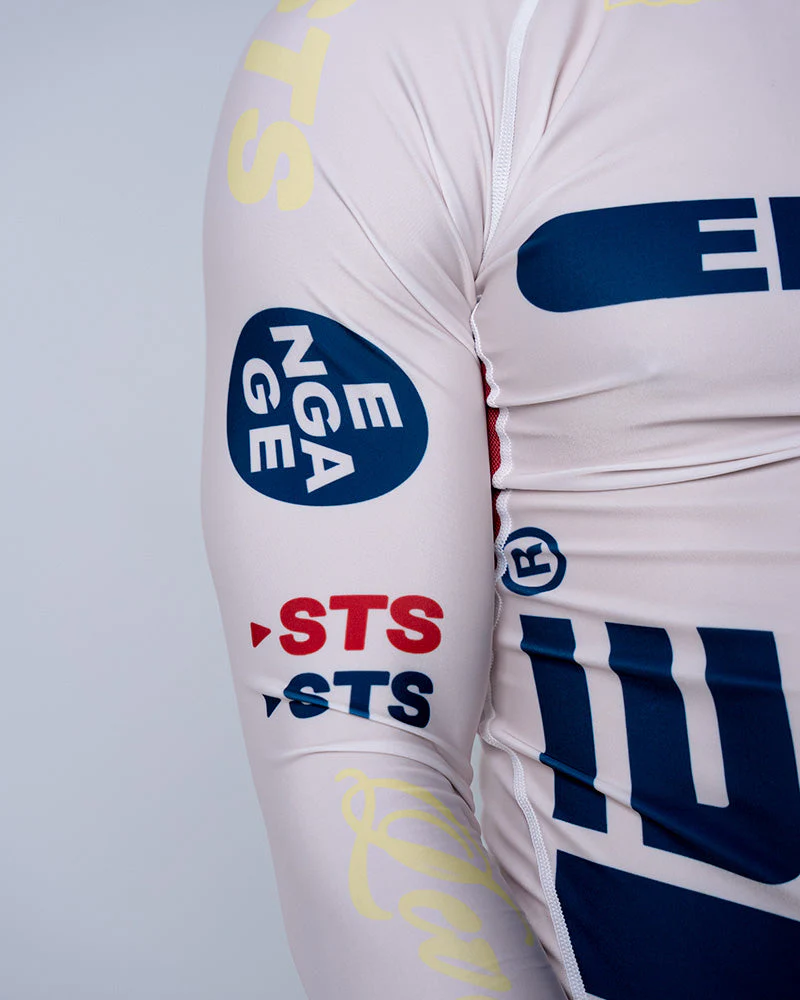 Set The Standard Long Sleeve Rash Guard - Image 6